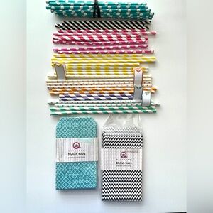 Colored straws and mini gift bag set